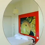 Petronilla - In Otel 4*