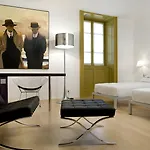 Otel Petronilla - In 4*