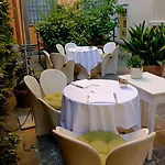 Otel Petronilla - In