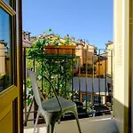 Otel Petronilla - In 4*