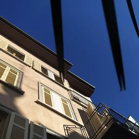 Petronilla - In Hotel