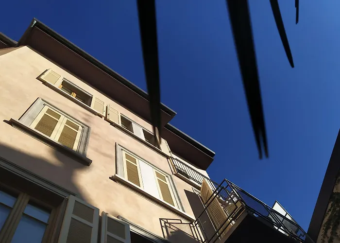 Petronilla - In Hotel